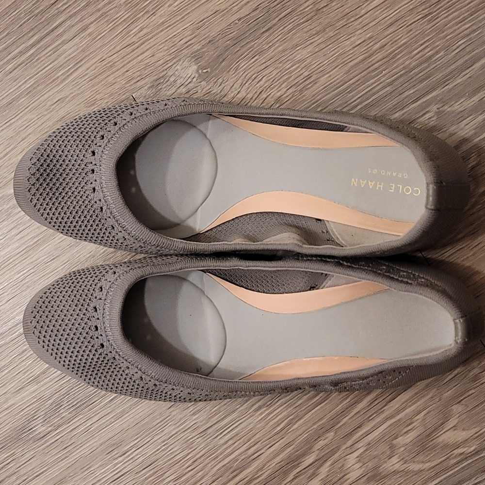 Cole Haan Gray Flats Size 9.5 EUC